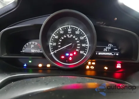 2018 Mazda Mazda3 Sport из США, поврежденный, VIN 3MZBN1U72JM215527